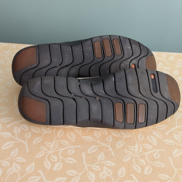 Clark's Structured Leather Flats 7.5 - Picture 6 of 8